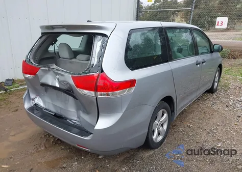 2014 Toyota Sienna L V6 7 Passenger z USA, uszkodzony, nr VIN 5TDZK3DC1ES448372
